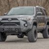 Parachoque delantero con luces LED Rough Country para Toyota 4Runner (2014-2022) - 10745 (Rough Country) - Imagen 9